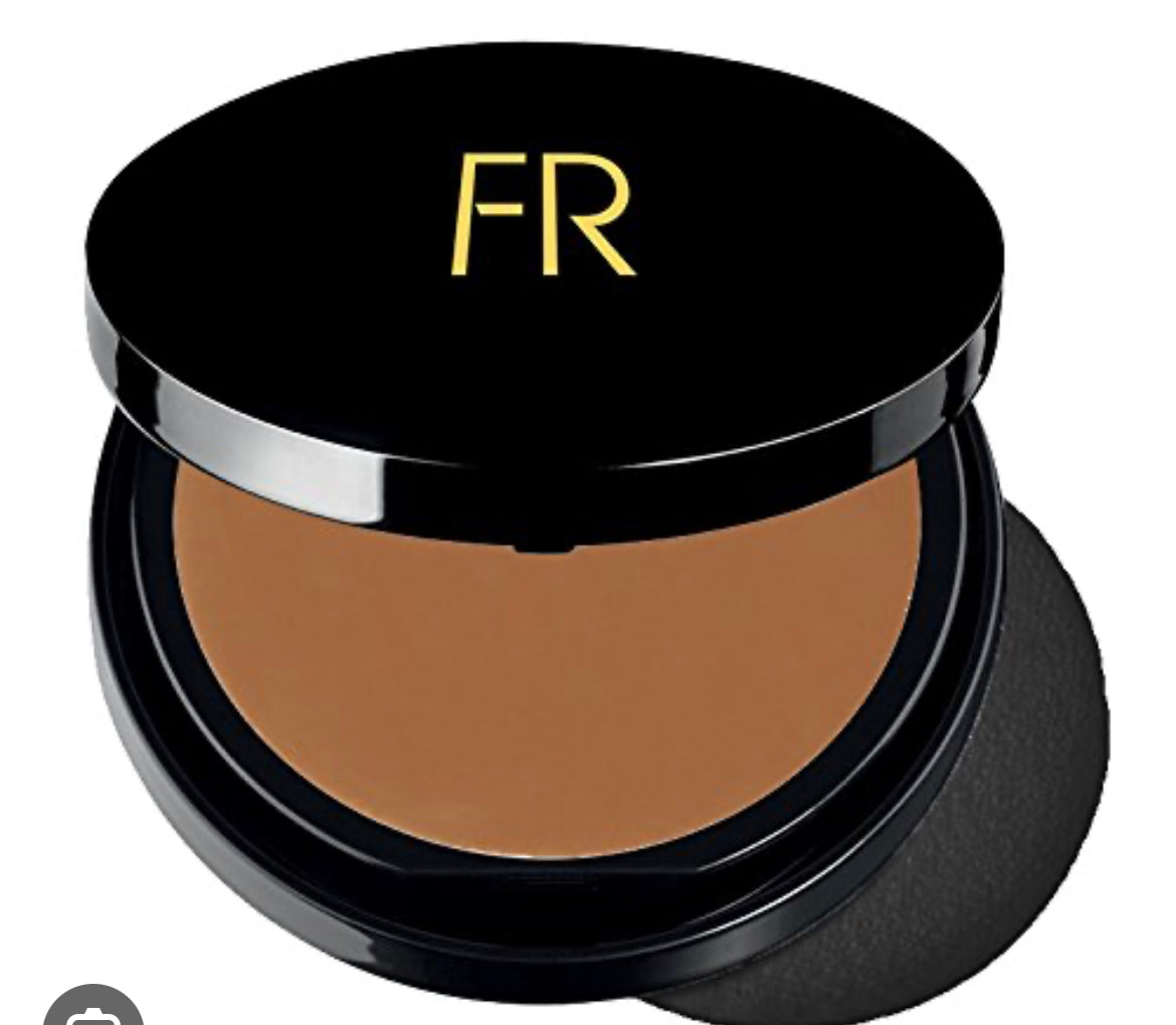Best Creme to Powder Foundation For Women of Color or Deeper Skin Tones