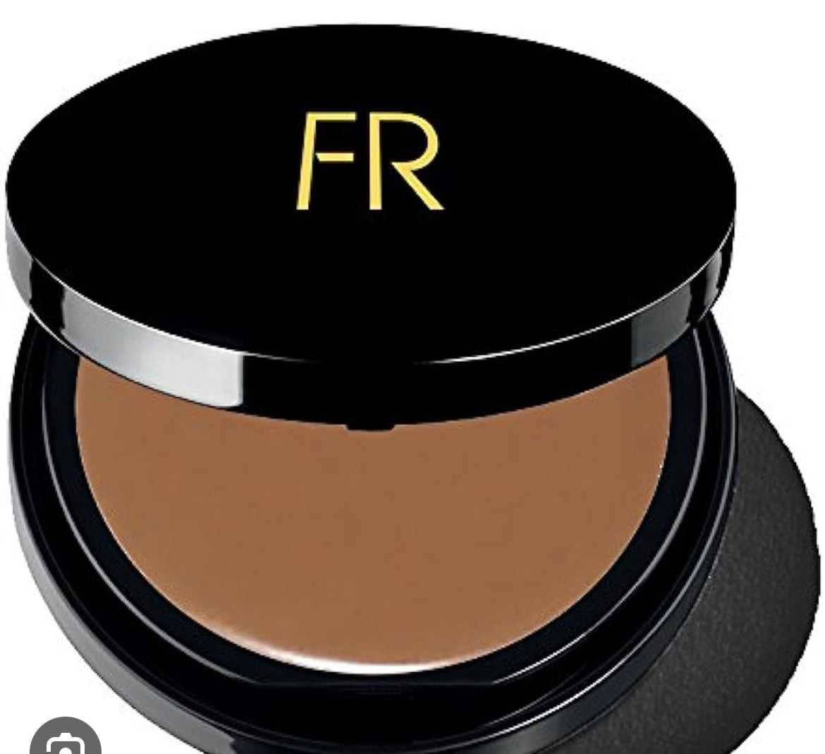Best Creme to Powder Foundation For Women of Color or Deeper Skin Tones